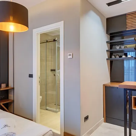 招待所 Black Pearl Luxury