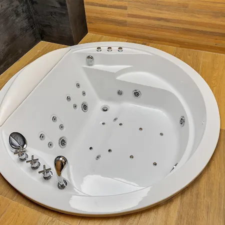 Black Pearl Luxury 贝尔格莱德