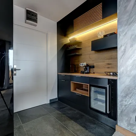 招待所 Black Pearl Luxury 4*