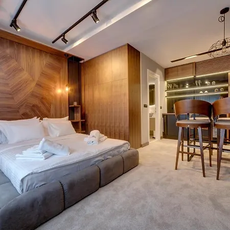게스트하우스 Black Pearl Luxury 4*