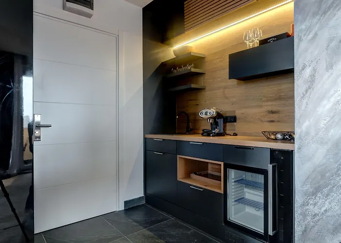 ゲストハウス Black Pearl Luxury 4*