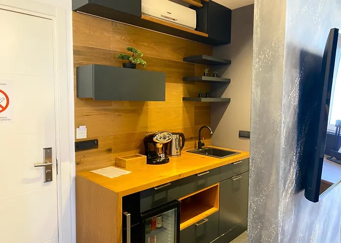 Black Pearl Luxury 4*