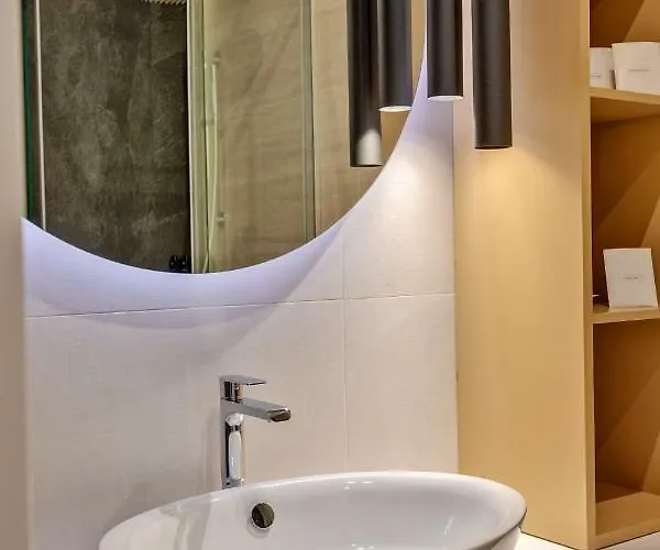 Black Pearl Luxury ベオグラード